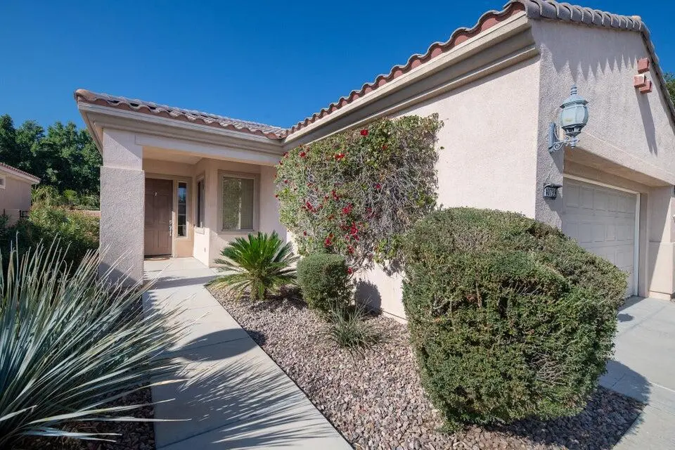 Residential Lease for rent at 40799 Calle Los Osos, Indio, Riverside County, CA featuring 2 beds and 2 baths