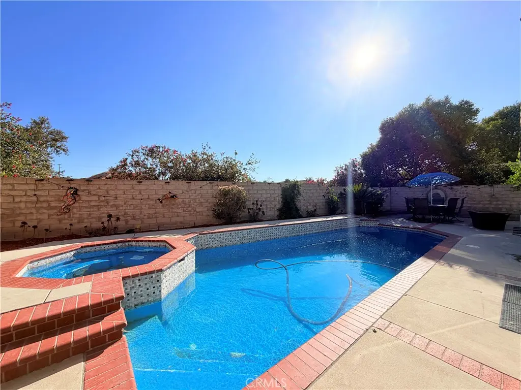 20350 Calhaven, Saugus, CA — listing photo 1