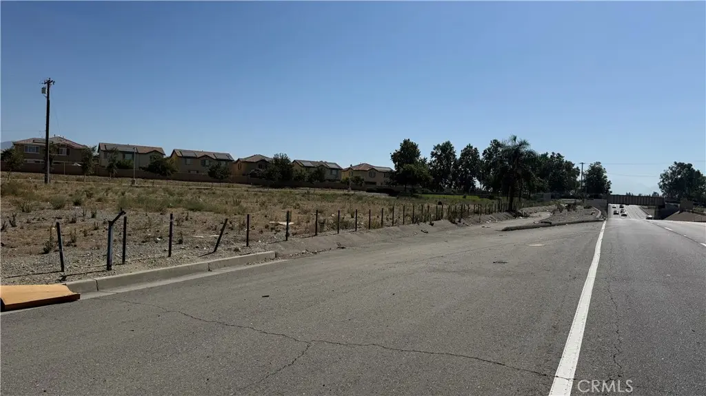 15526 Foothill, Fontana, CA — listing photo 1