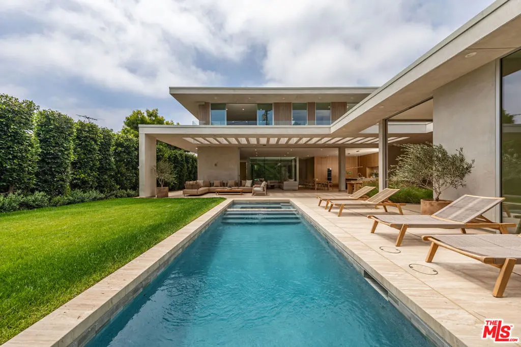 Single Family Residence for rent at 634 Moreno Avenue, Los Angeles, CA featuring 7 beds and 9 baths