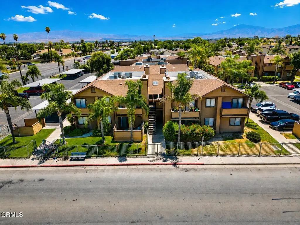 Residential Income for sale at 701 Planz Road, Bakersfield, CA