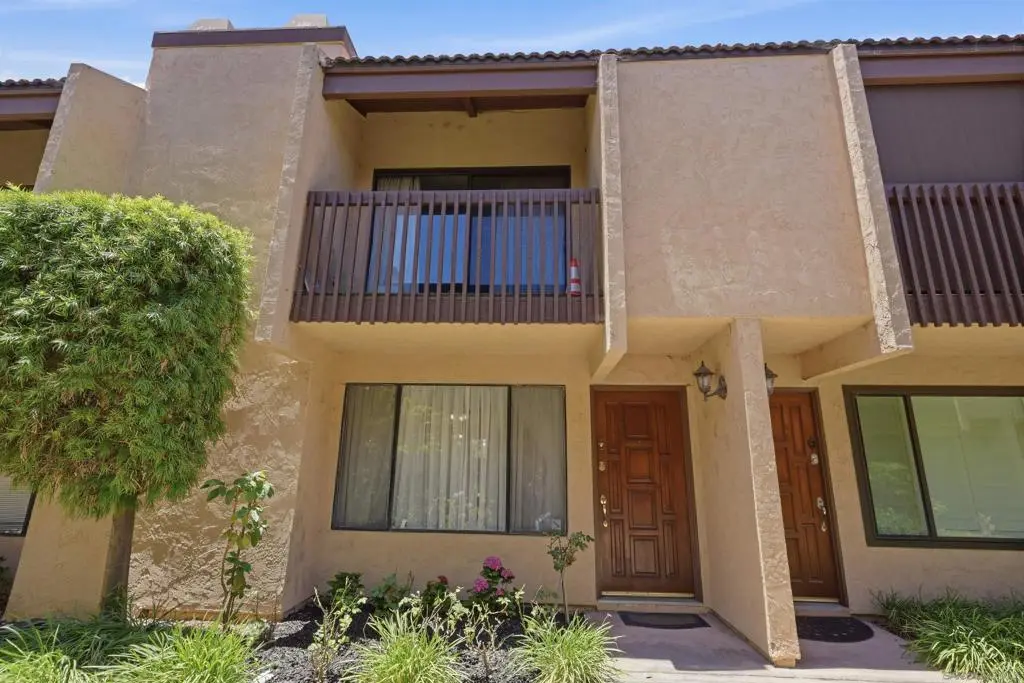 Condominium for sale at 9463 Gold Coast H5, San Diego, CA featuring 2 beds and 2 baths