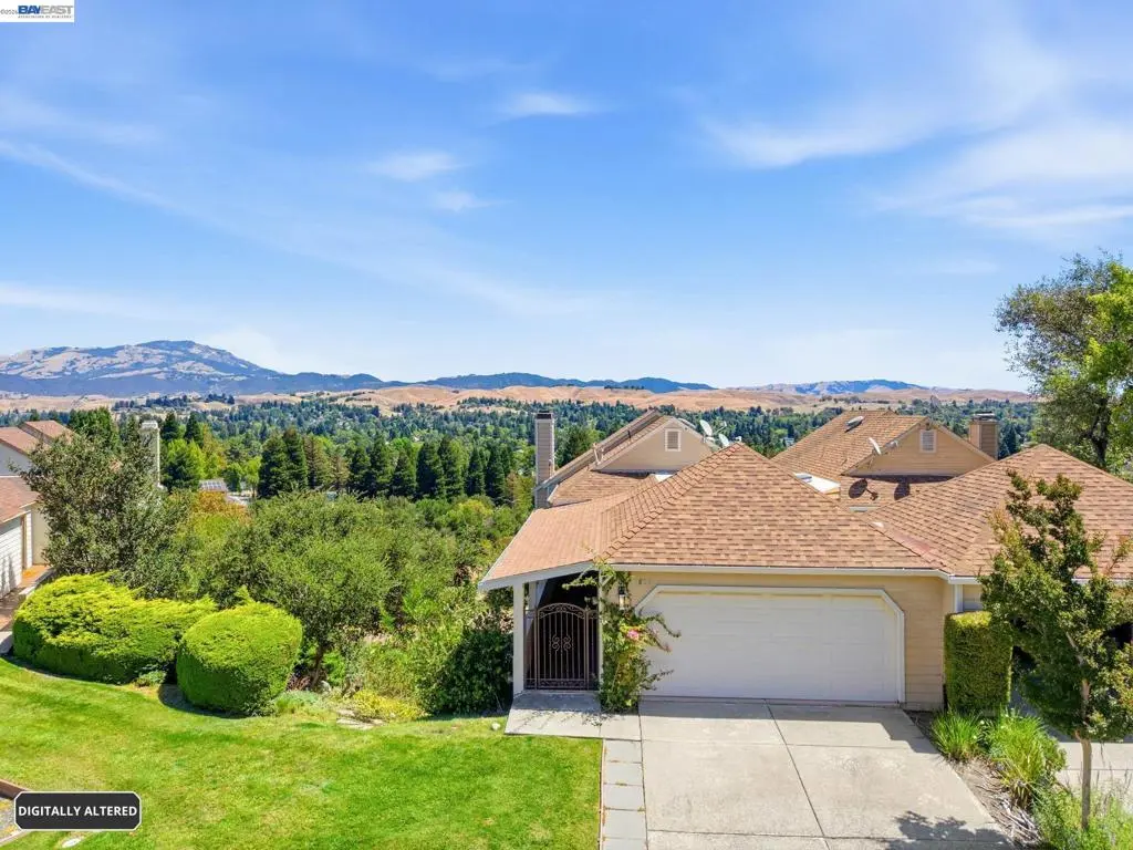 Townhouse for sale at 1823 Mockingbird Pl, Danville, CA featuring 5 beds and 4 baths