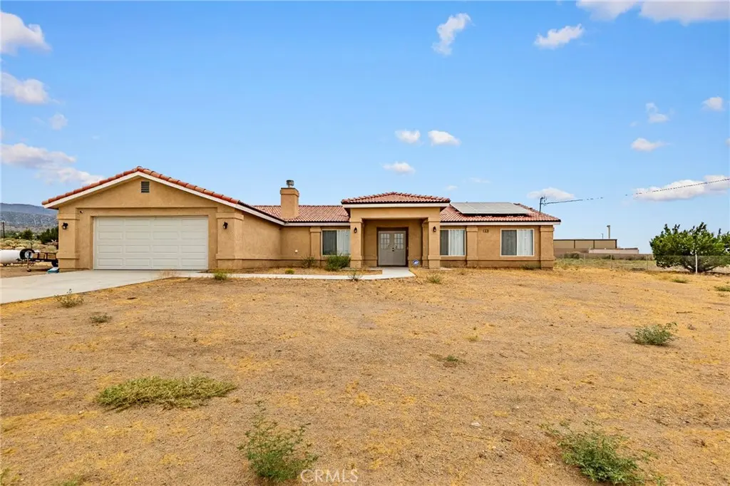 9570 Mescalero RD, Phelan, CA — listing photo 1