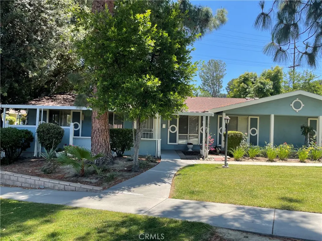 19114 AVE OF THE OAKS B, Newhall, CA — listing photo 1
