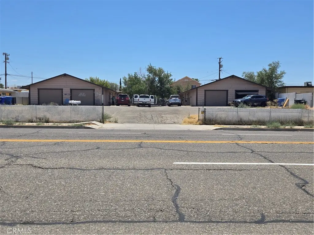 25539 W Main, Barstow, CA — listing photo 1