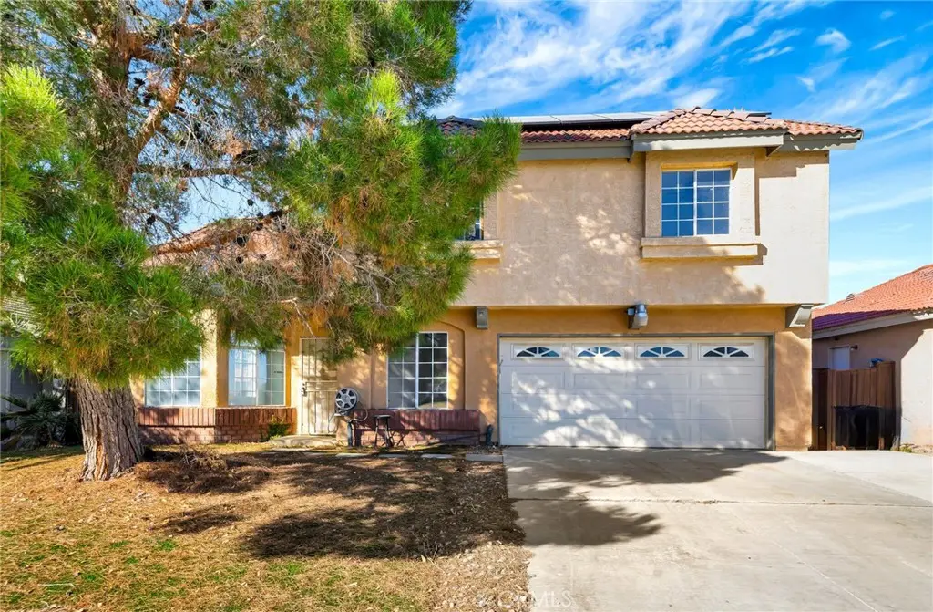 1009 Heatherfield, Rosamond, CA — listing photo 1