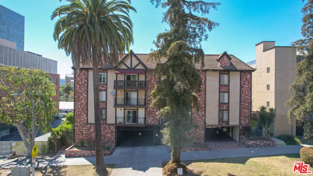 Condominium for sale at 525 La Fayette Park Place 115, Los Angeles, CA featuring 2 beds and 2 baths