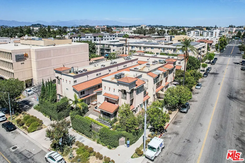Condominium for sale at 456 Shatto Place 18, Los Angeles, CA featuring 3 beds and 3 baths