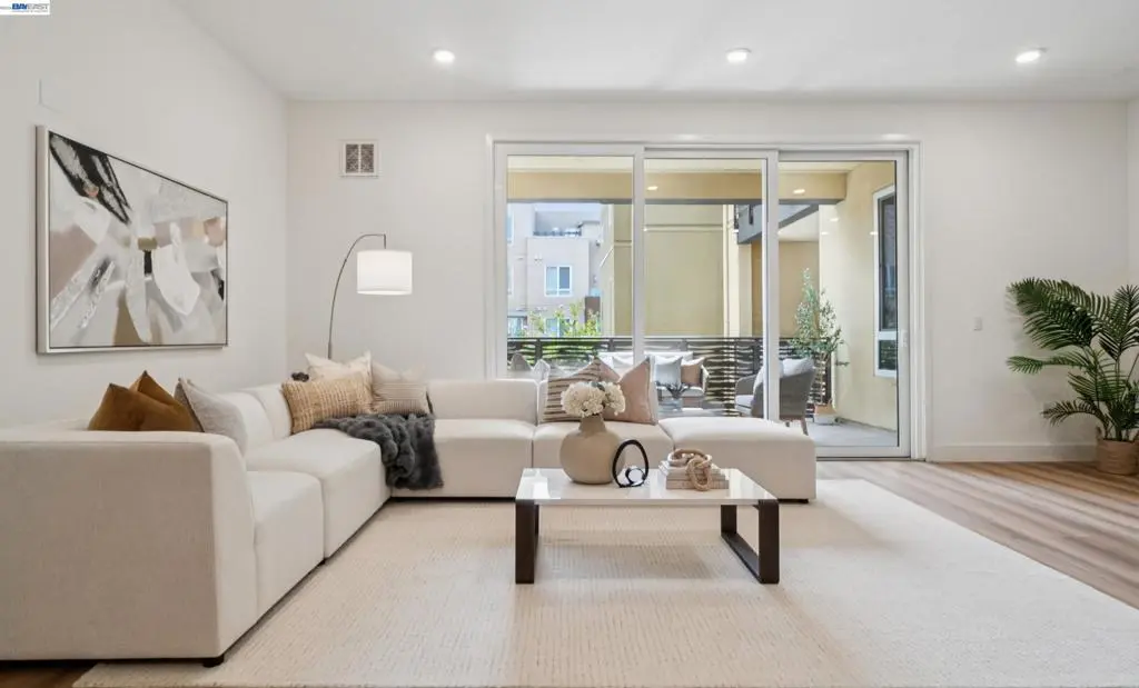 Condominium for sale at 2339 Kinetic Cmn 209, Fremont, CA featuring 2 beds and 3 baths