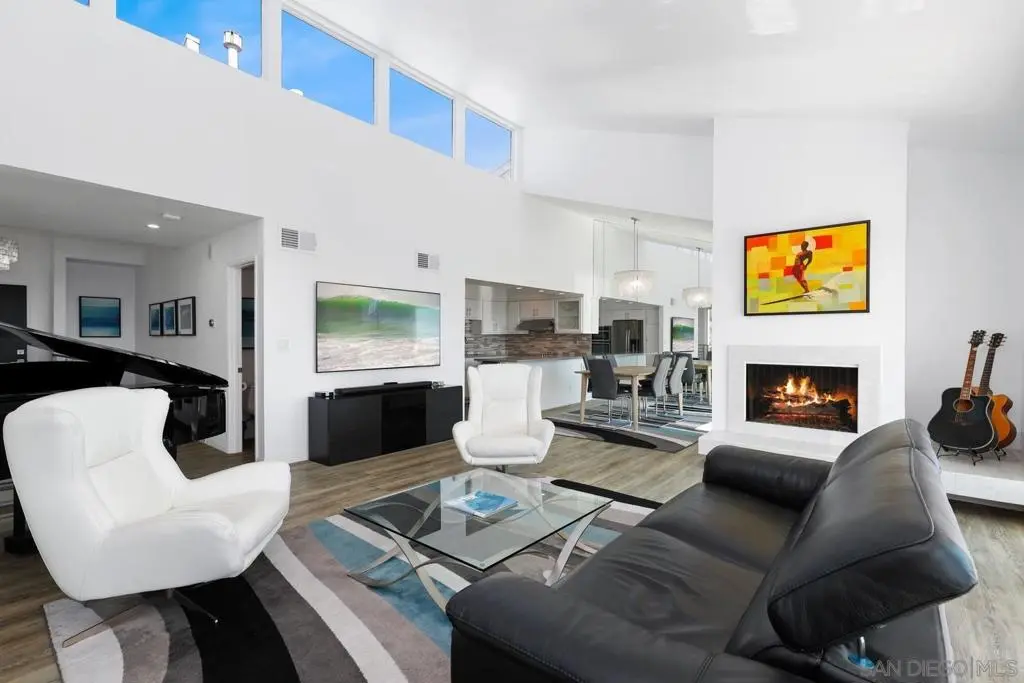 Condominium for sale at 6236 Caminito Buena Suerte, San Diego, CA featuring 3 beds and 3 baths