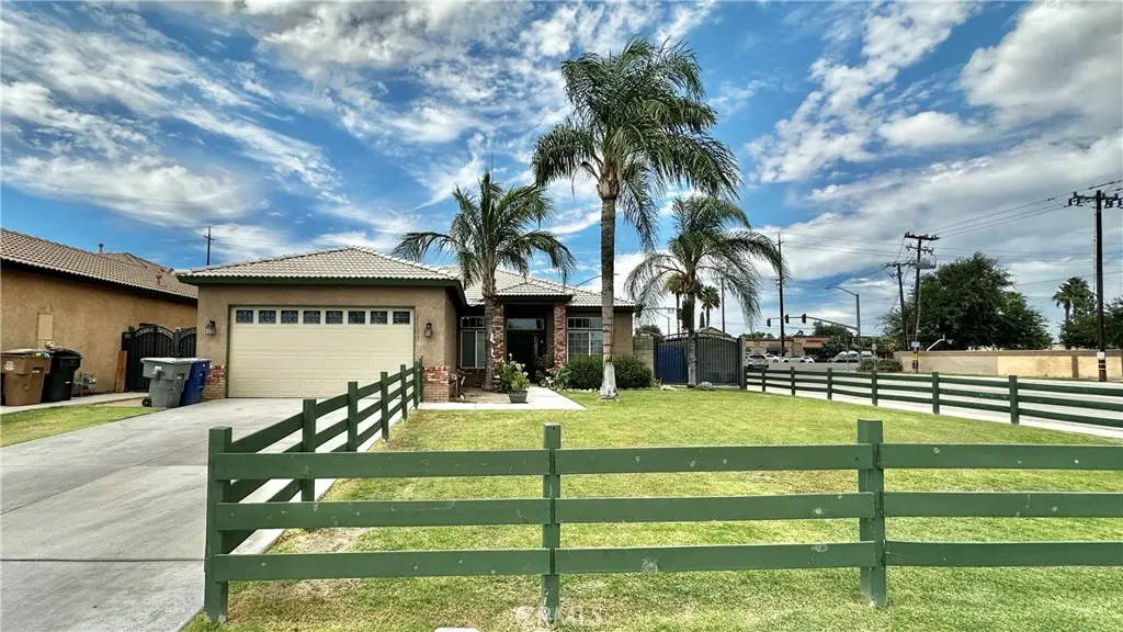4100 Northwind Dr., Bakersfield, CA — listing photo 1