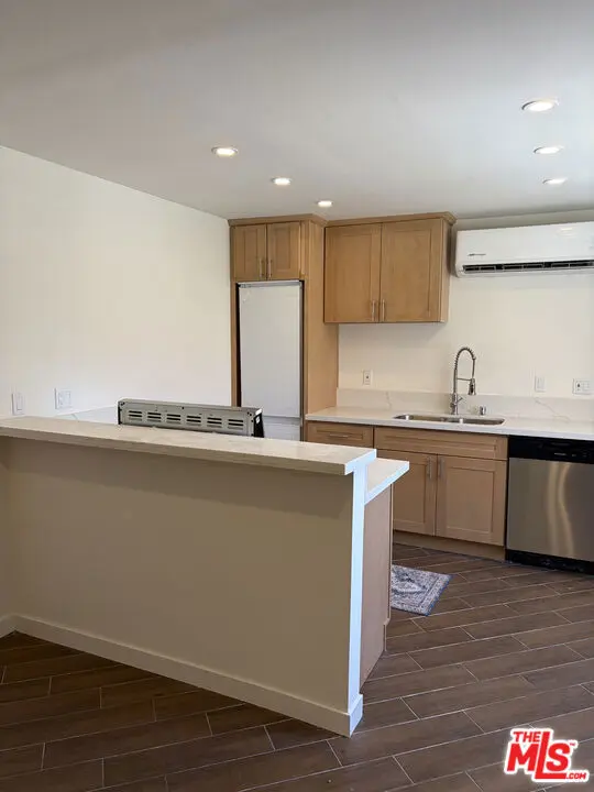 Condominium for sale at 64285 Spyglass Avenue 16, Desert Hot Springs, CA featuring 1 bed and 1 bath