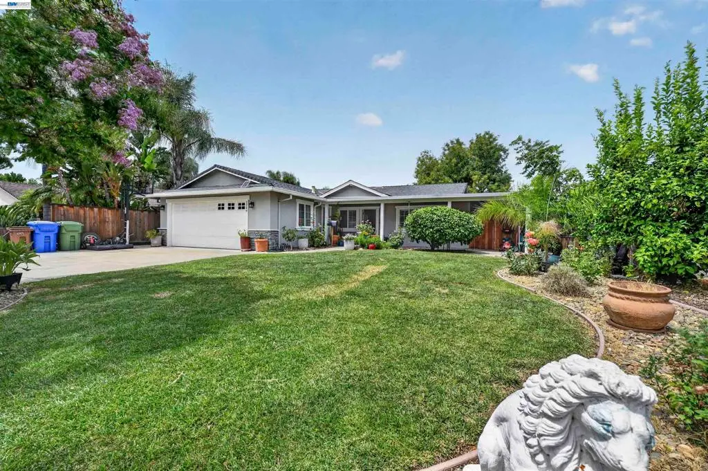 Single Family Residence for sale at 1249 Duffy Way, Brentwood, CA featuring 3 beds and 2 baths