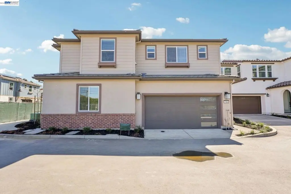 Single Family Residence for sale at 798 Abigail Place, Walnut Creek, CA featuring 4 beds and 4 baths