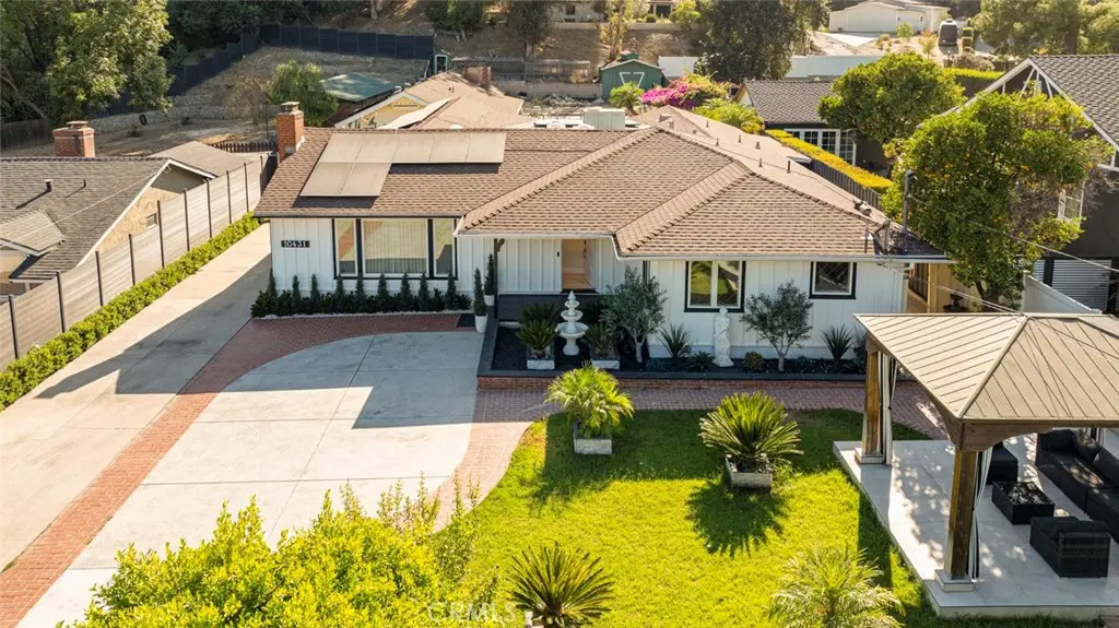 10431 Johanna Street, Shadow Hills, CA — listing photo 1