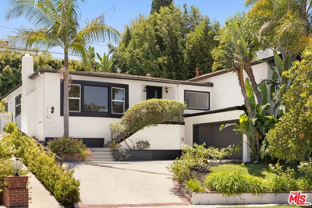 Residential Lease for rent at 9536 Cresta Drive, Los Angeles, Los Angeles County, CA featuring 4 beds and 3 baths