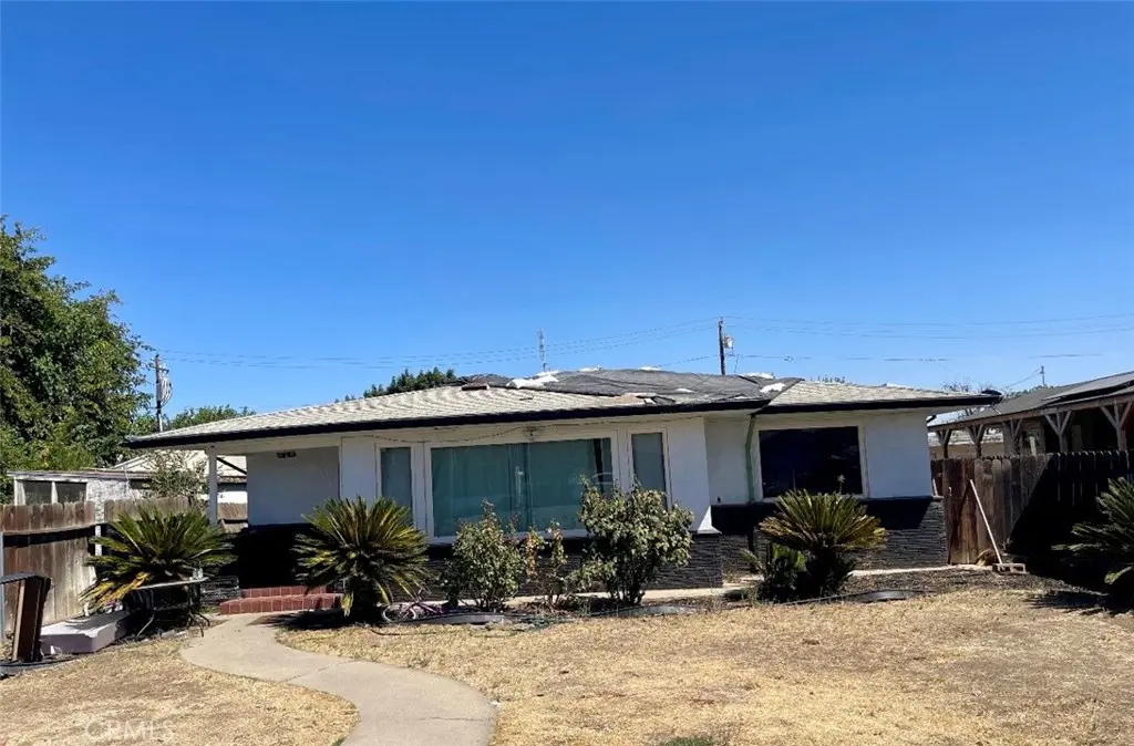 Single Family Residence for sale at 276 E Durian, Coalinga, CA featuring 3 beds and 2 baths