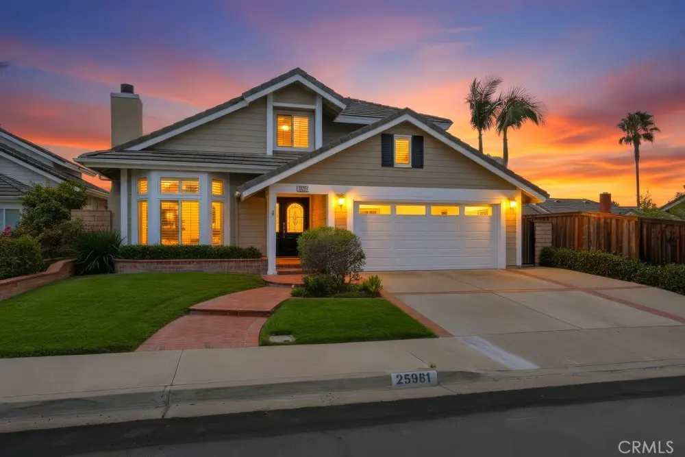 Single Family Residence for sale at 25981 Anacapa, Laguna Hills, CA featuring 4 beds and 3 baths
