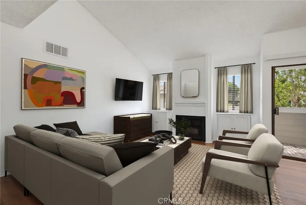 10740 Woodley Avenue 3, Granada Hills, CA — listing photo 1