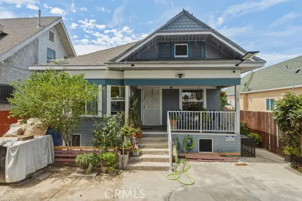 Duplex for sale at 1464 E 23rd, Los Angeles, CA