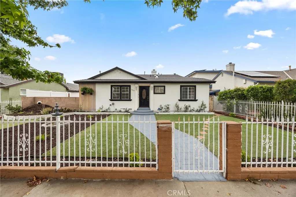 11213 Haskell Avenue, Granada Hills, CA — listing photo 1