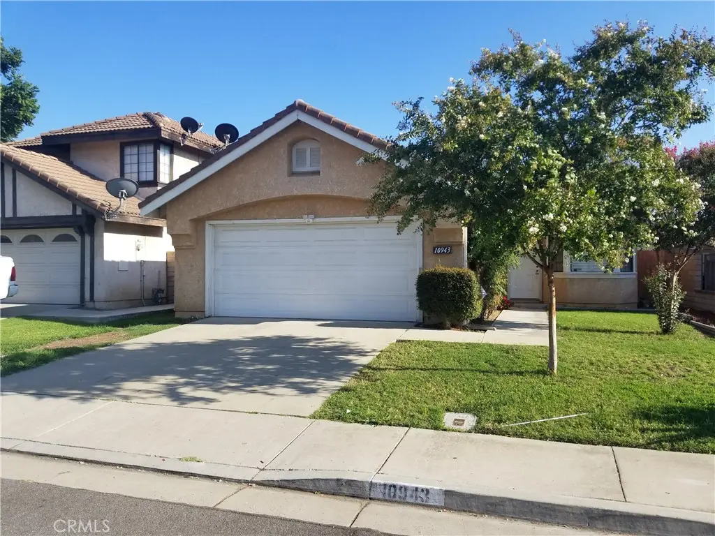 Single Family Residence for rent at 10943 Countryview, Rancho Cucamonga, CA featuring 3 beds and 2 baths