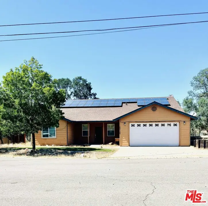 22168 Roe Way, Cottonwood, CA — listing photo 1