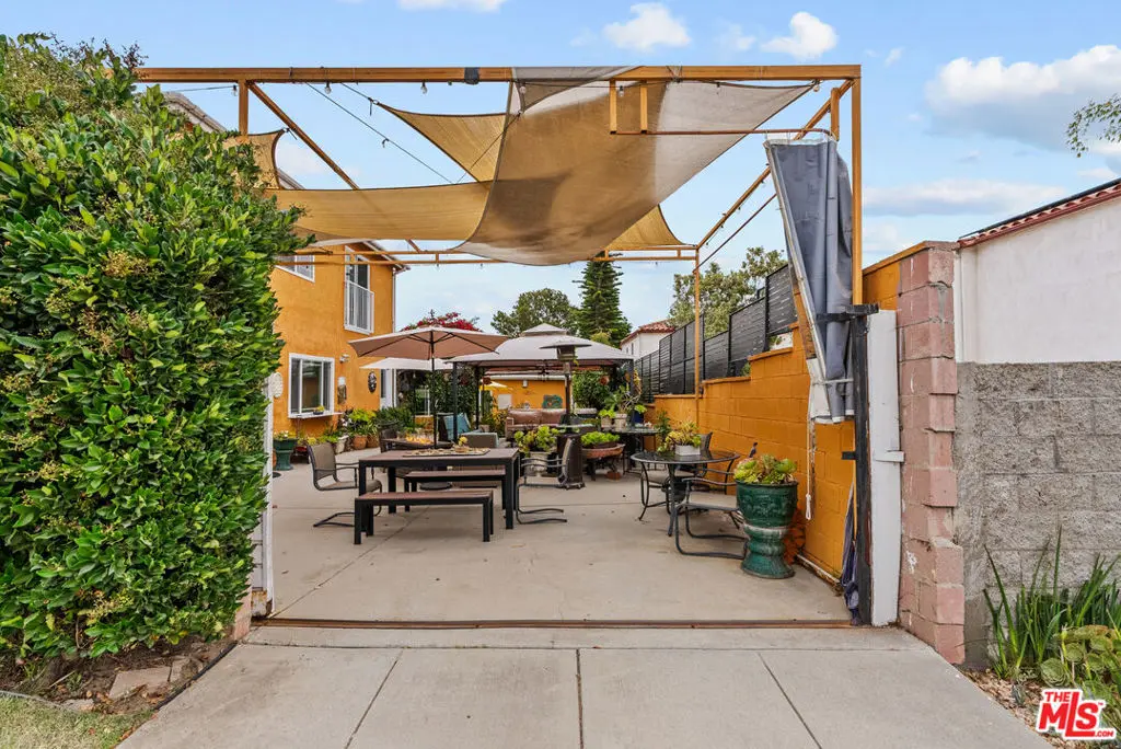 Residential Lease for rent at 12609 Woodgreen Street A, Los Angeles, Los Angeles County, CA and 1 bath
