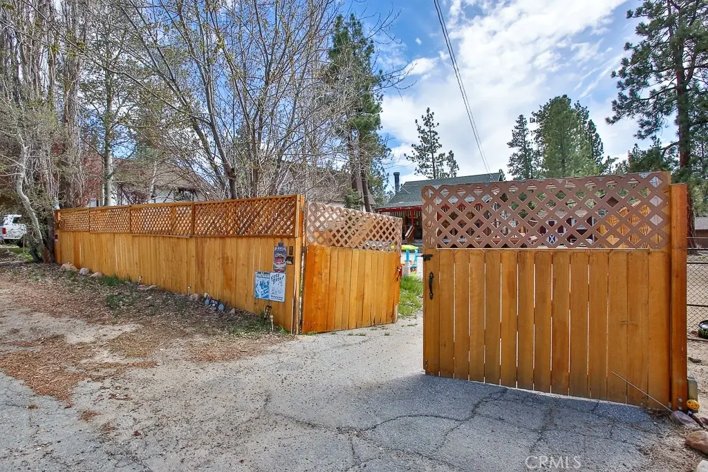542 Highland Road, Big Bear Lake, CA — listing photo 1