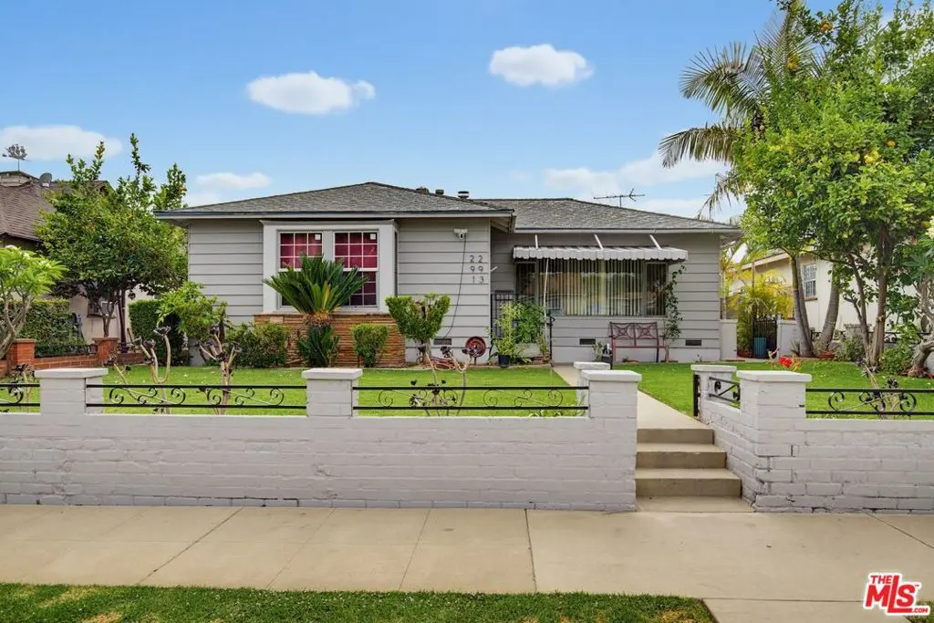 291 Simmons Avenue, Montebello, CA — listing photo 1