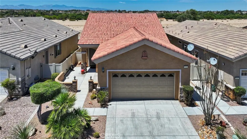 10404 Darby Road, Apple Valley, CA — listing photo 1