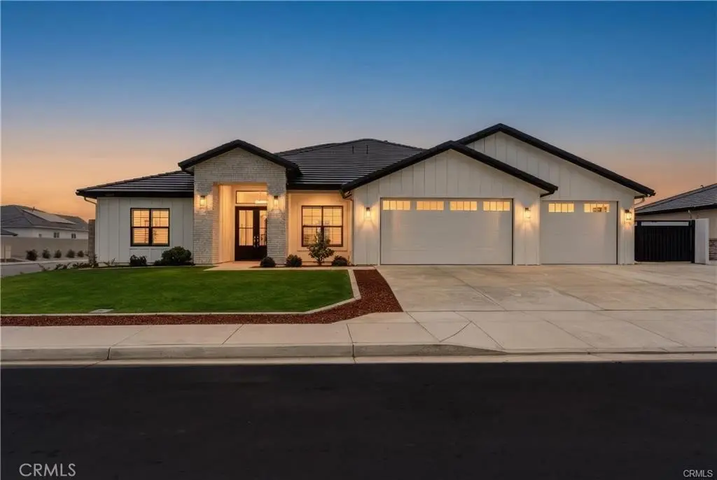 Single Family Residence for sale at 16729 Starview Court, Bakersfield, CA featuring 4 beds and 3 baths