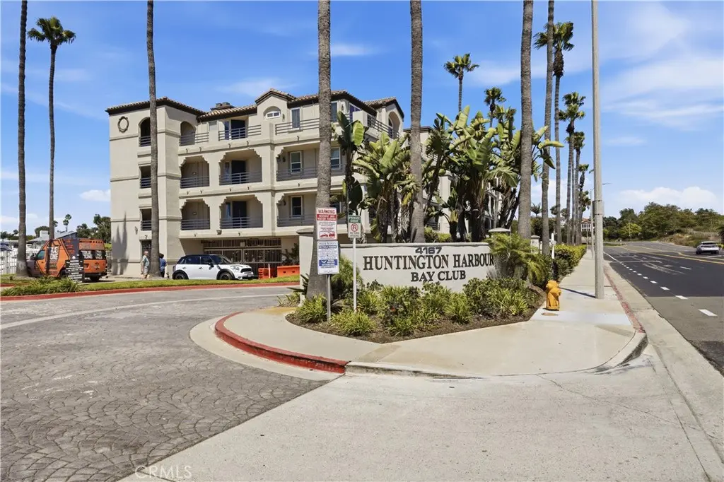 4167 Warner 205, Huntington Beach, CA — listing photo 1