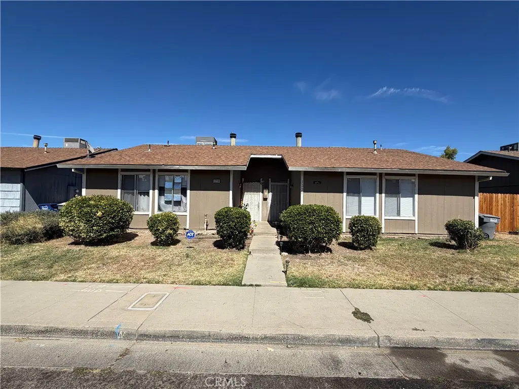 Duplex for sale at 3224 Nashville Court, Merced, CA