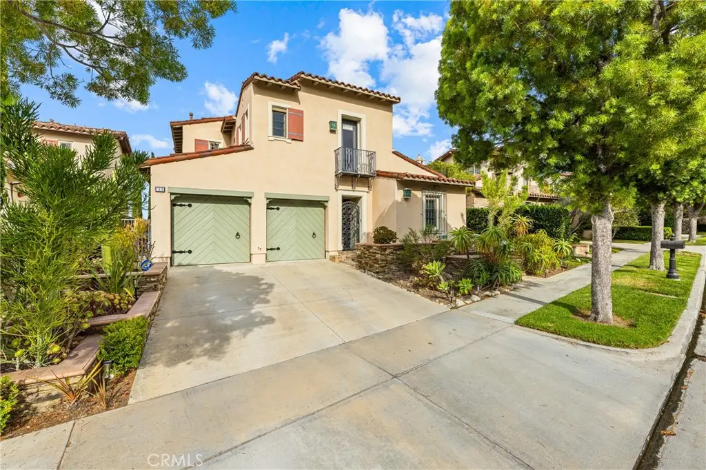 Residential Lease for rent at 33 ROSE TRELLIS, Irvine, Orange County, CA featuring 3 beds and 4 baths