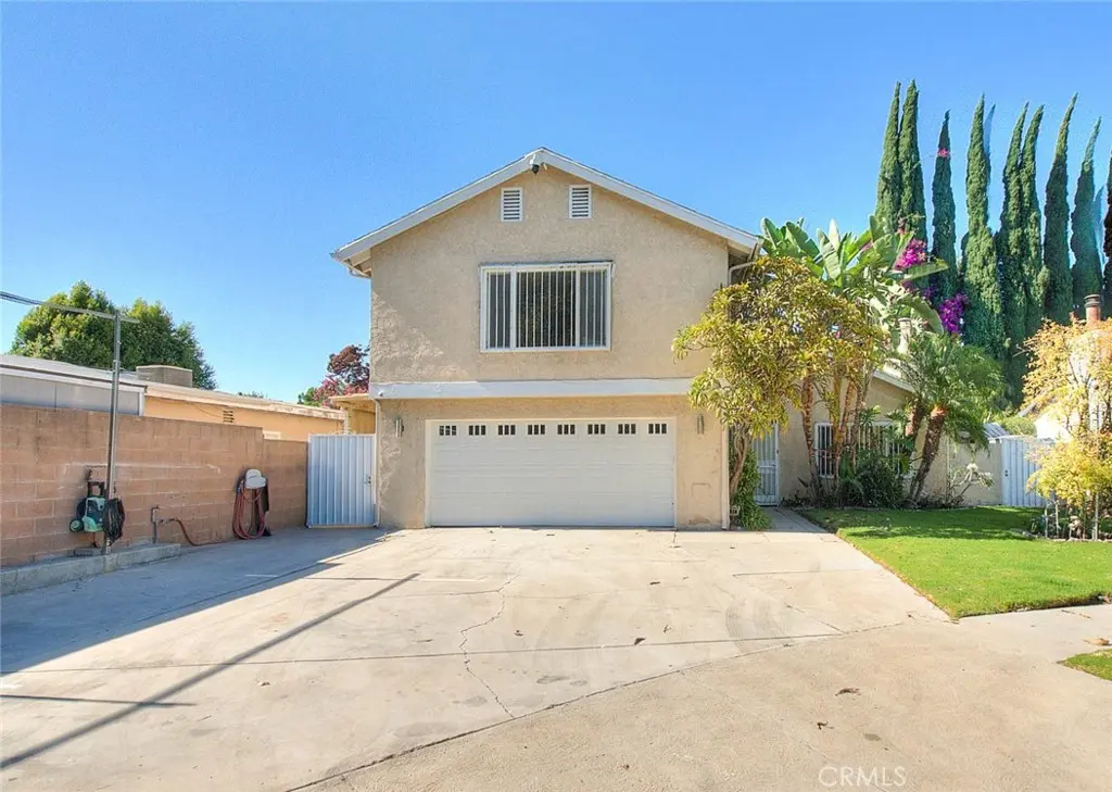 18223 Delano, Tarzana, CA — listing photo 1
