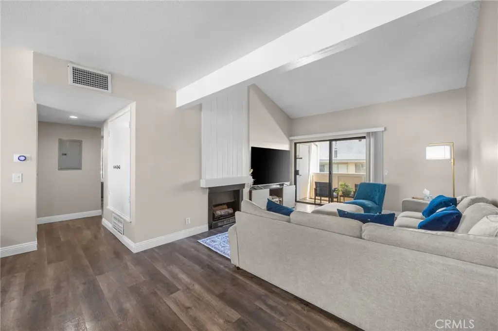 1042 E La Habra Boulevard 227, La Habra, CA — listing photo 1
