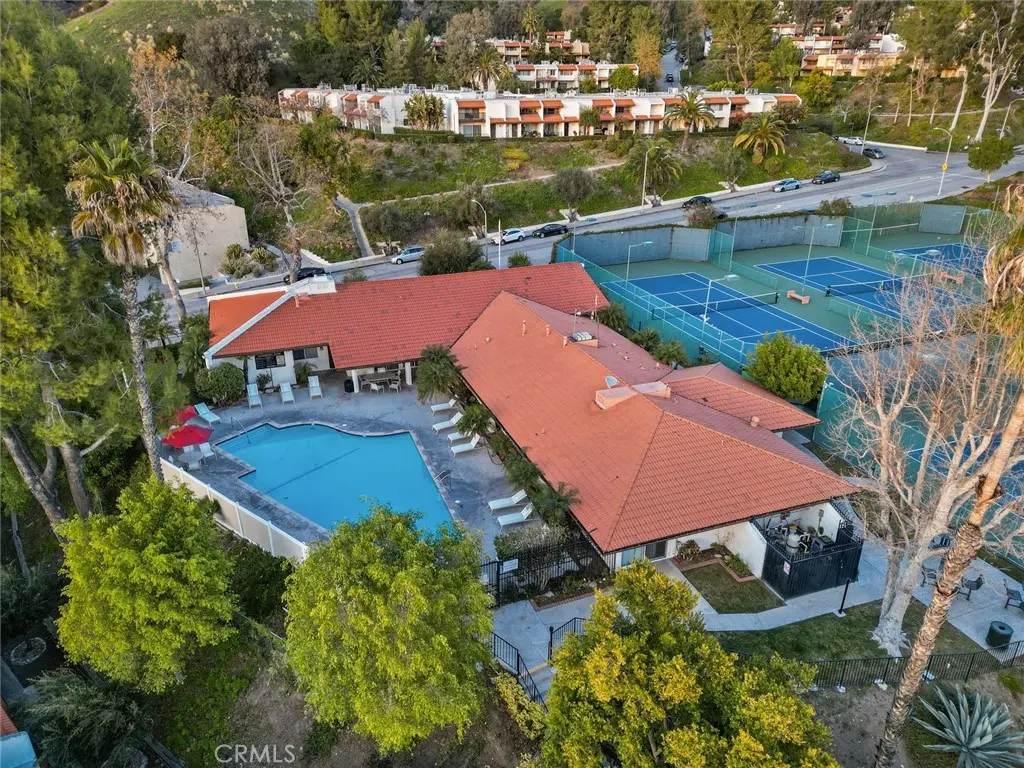 Townhouse for sale at 8016 Via Verona, Burbank, CA featuring 2 beds and 3 baths