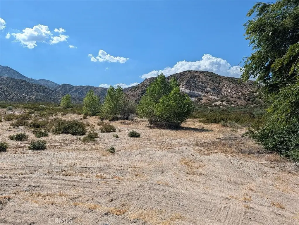 6263 Dusty, Phelan, CA — listing photo 1