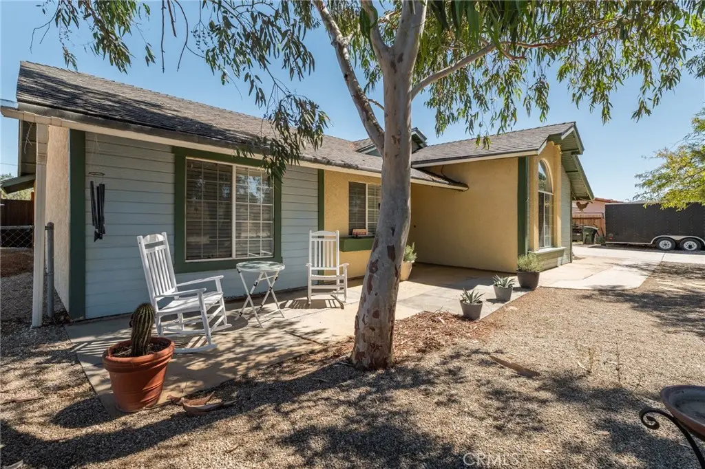 21800 Isatis, Apple Valley, CA — listing photo 1