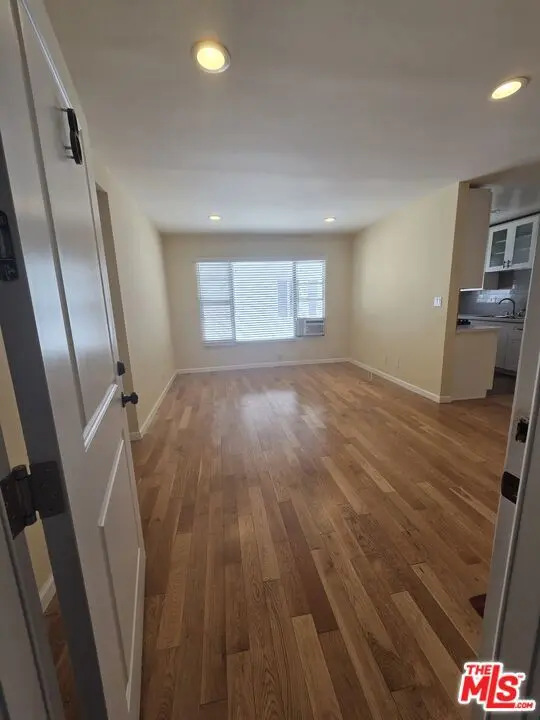 5950 Carlton Way 8, Los Angeles, CA — listing photo 1