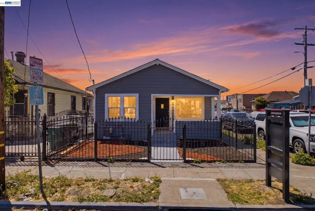 Single Family Residence for sale at 1100 Pennsylvania Ave, Richmond, CA featuring 2 beds and 1 bath