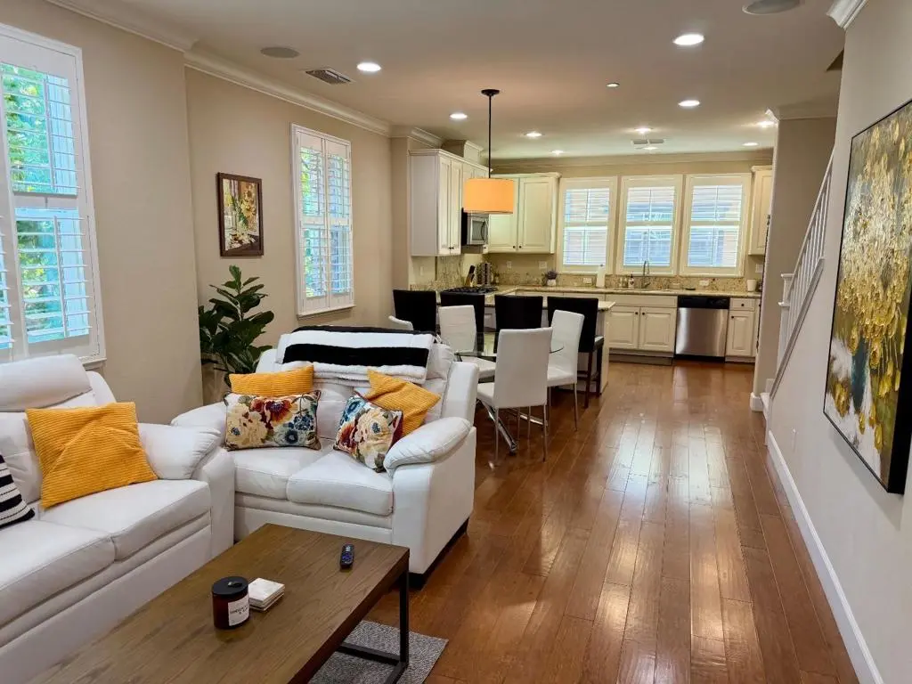 Townhouse for rent at 496 Rialto Place, San Jose, CA featuring 3 beds and 4 baths