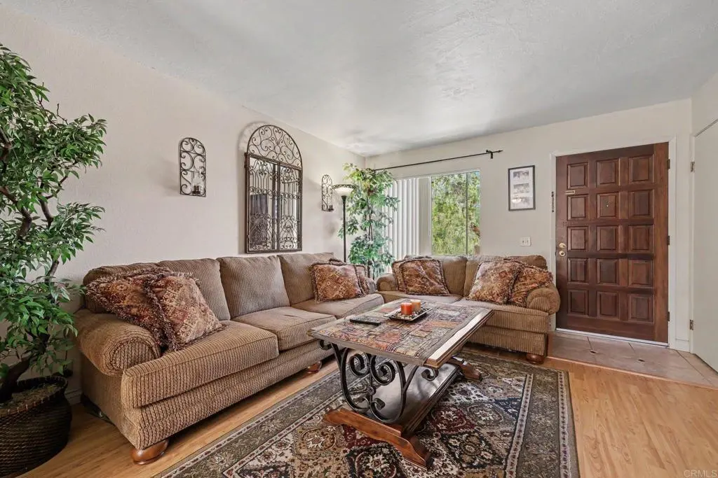 Condominium for sale at 2728 Ariane Dr 52, San Diego, CA featuring 1 bed and 1 bath