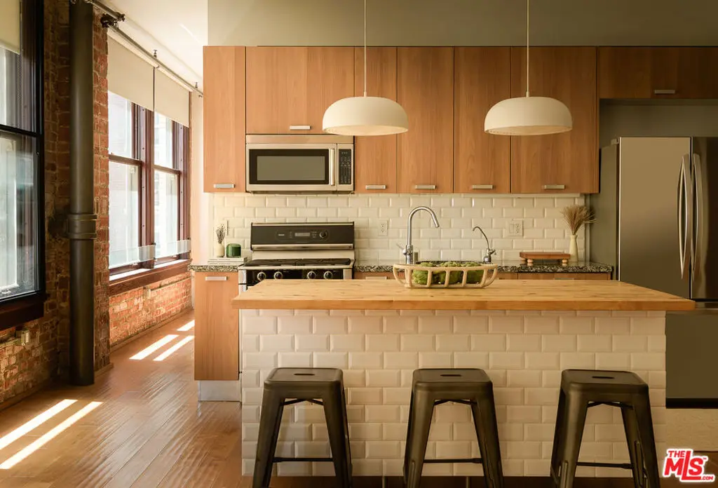 Condominium for sale at 460 S Spring Street 810, Los Angeles, CA featuring 1 bed and 1 bath
