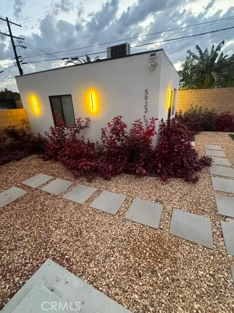 Residential Lease for rent at 5923 1/2 Haas Ave, Los Angeles, Los Angeles County, CA featuring 1 bed and 1 bath