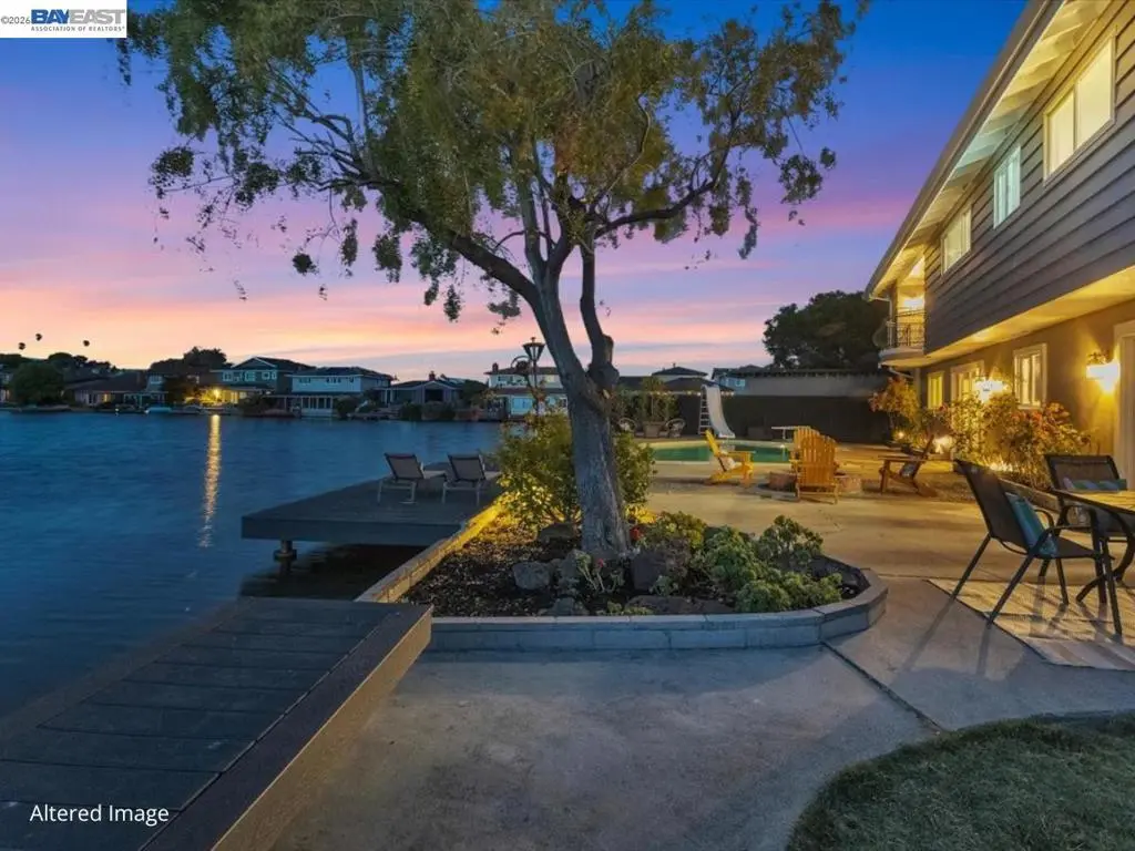 Single Family Residence for sale at 612 Fortress Isle, Alameda, CA featuring 5 beds and 5 baths