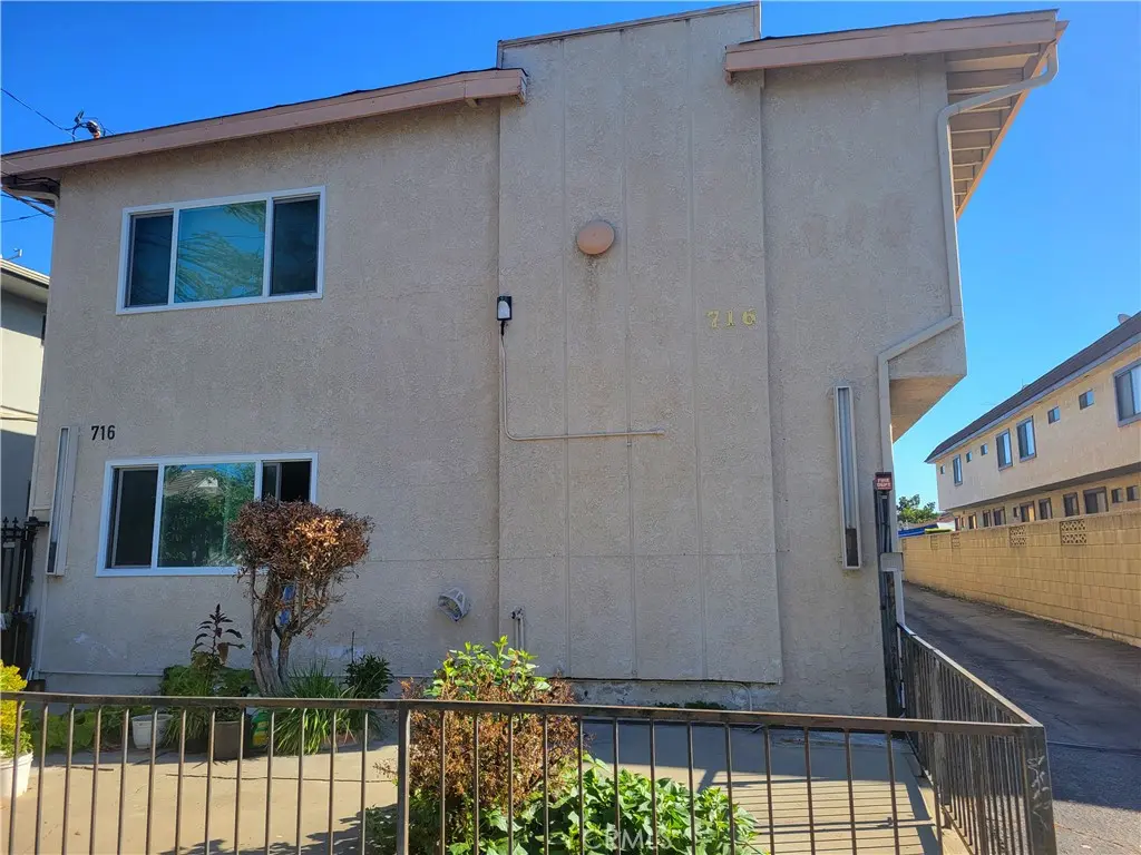 Apartment for sale at 716 S Chapel, Alhambra, CA