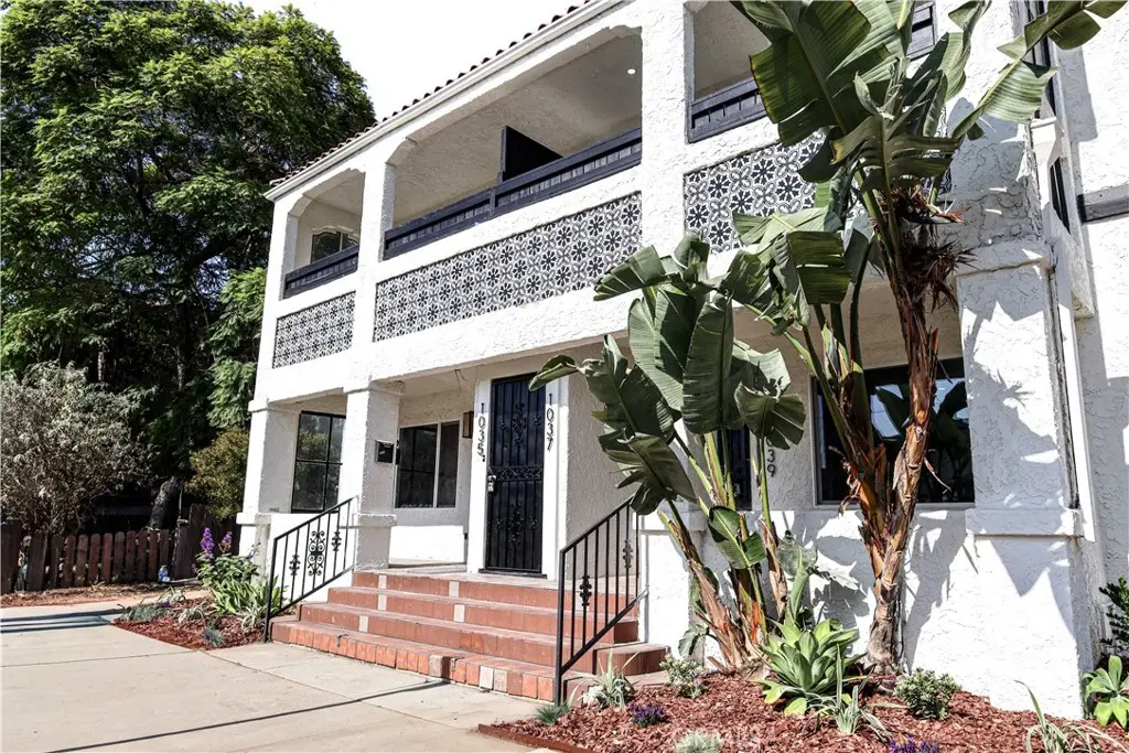 Quadruplex for rent at 1033 1039 Gladys Ave, Long Beach, CA featuring 3 beds and 2 baths